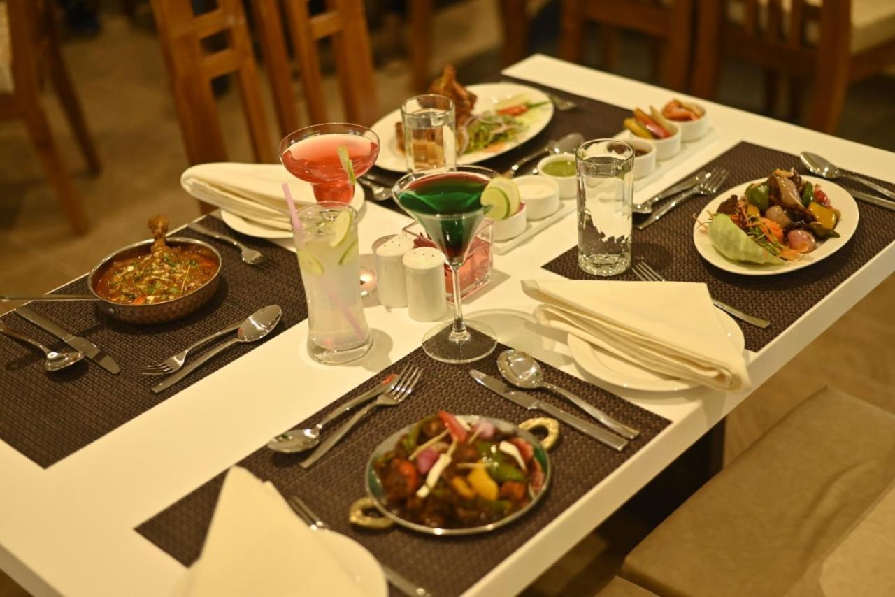 Hotel Rimi International Agartala Kültér fotó