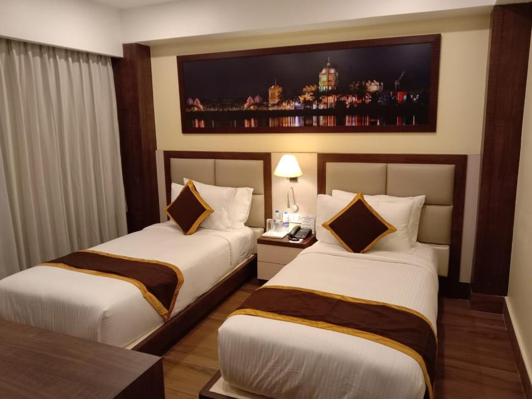 Hotel Rimi International Agartala Kültér fotó
