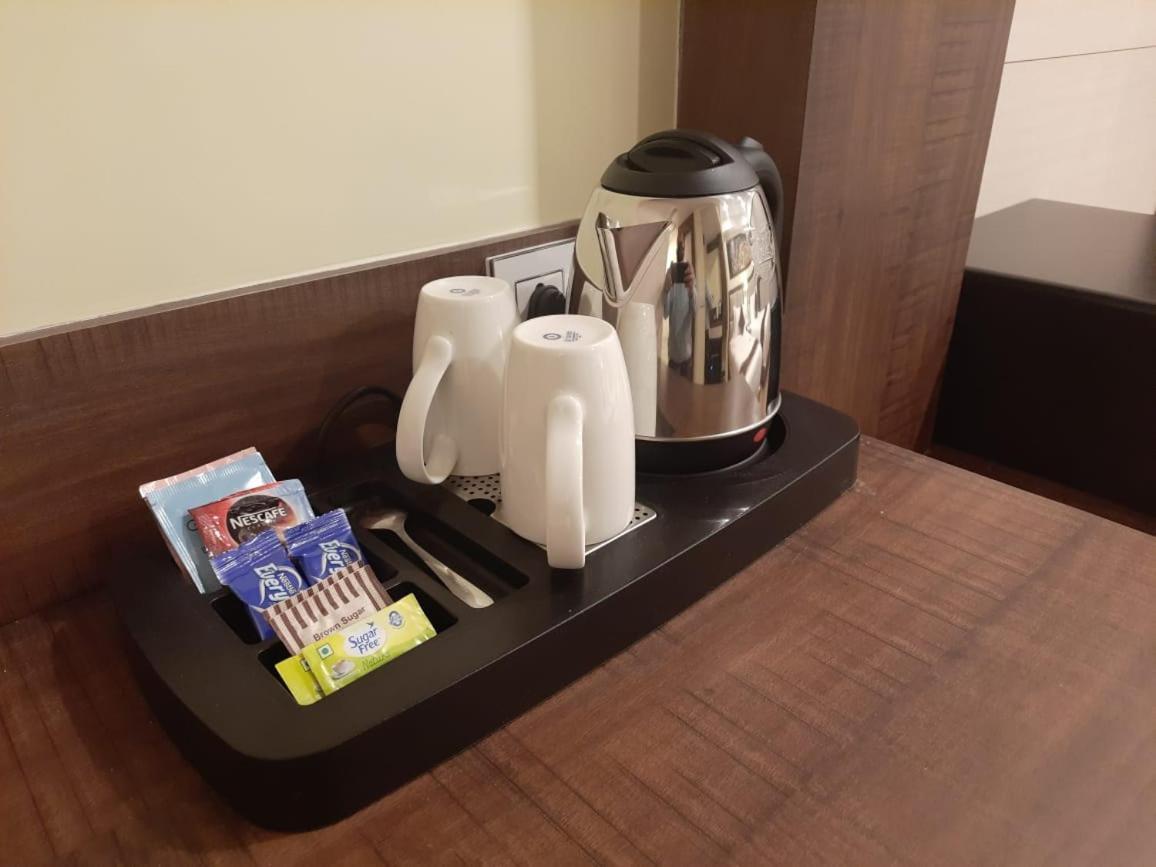 Hotel Rimi International Agartala Kültér fotó