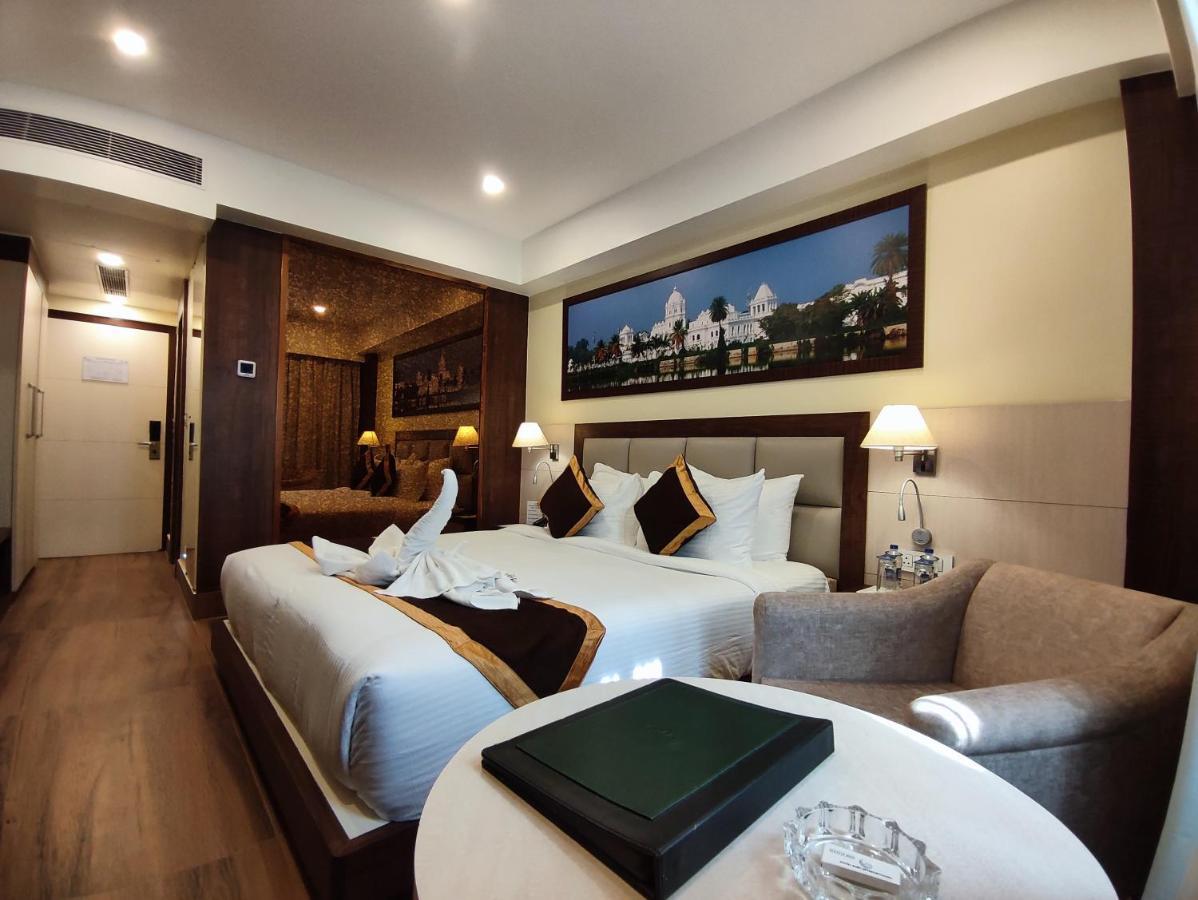Hotel Rimi International Agartala Kültér fotó