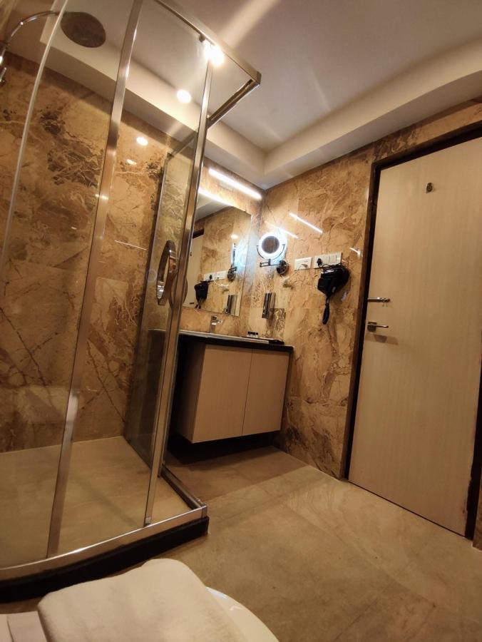 Hotel Rimi International Agartala Kültér fotó
